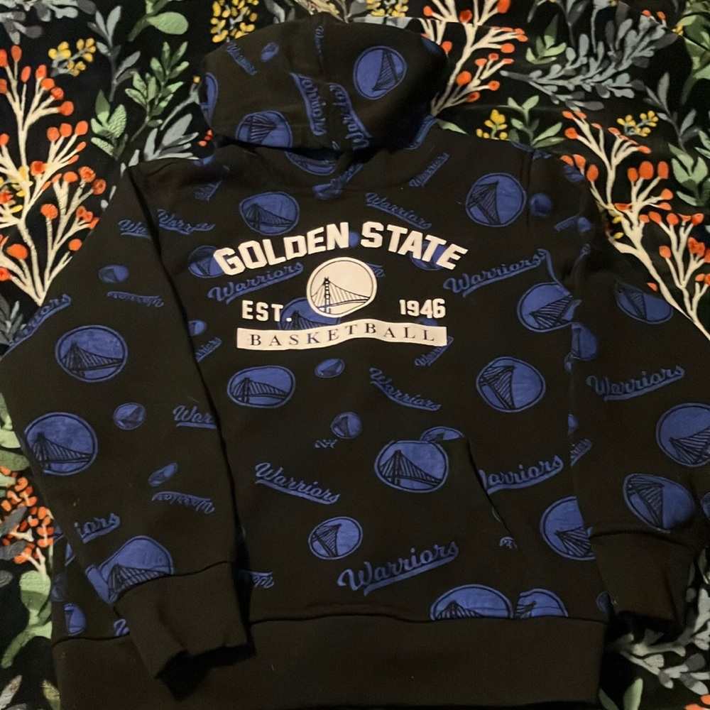 Like new kids hoodie- so cozy & cute 🥰